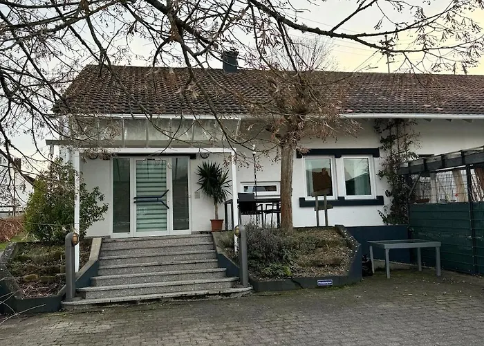 Alte Bank In Apartamento Gocklingen